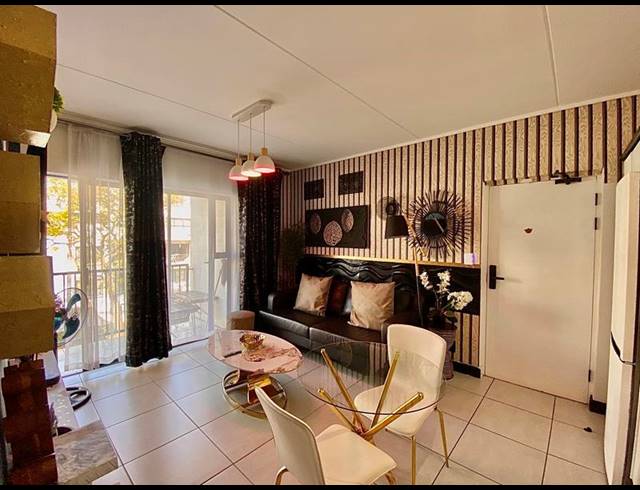 1 BEDROOM PROPERTY TO RENT IN CROWTHORNE